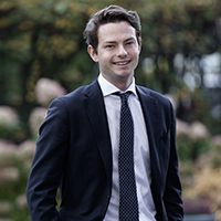 Henrik Moen - Associate lawyer